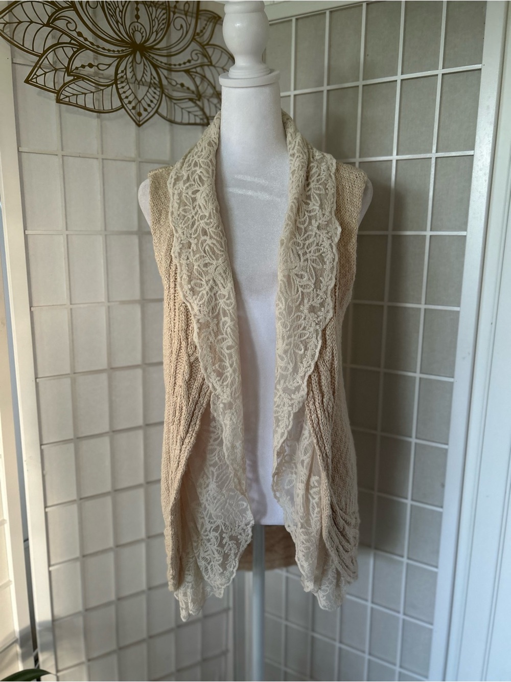 Anthropologie Cable Knit & Lace Open Front Vest – XS/S